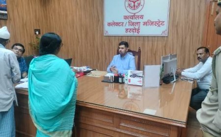 जिलाधिकारी ने जनसुनवाई के दौरान पैमाइश व अंश निर्धारण के प्रकरणों के निस्तारण में देरी न करने के दिए निर्देश