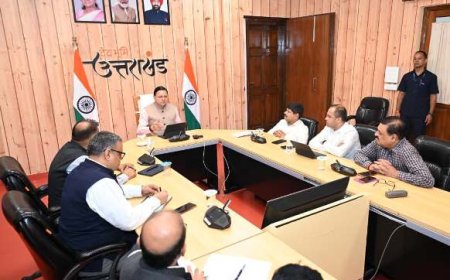 आपदा राहत कार्यों के लिए आवश्यक संसाधन और अपेक्षित सुविधाएं तत्काल उपलब्ध कराया जाये - सीएम धामी