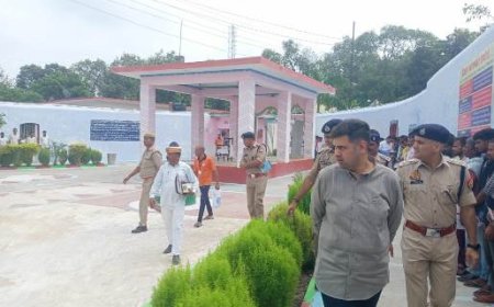 जिलाधिकारी व पुलिस अधीक्षक ने किया जिला कारागार का निरीक्षण