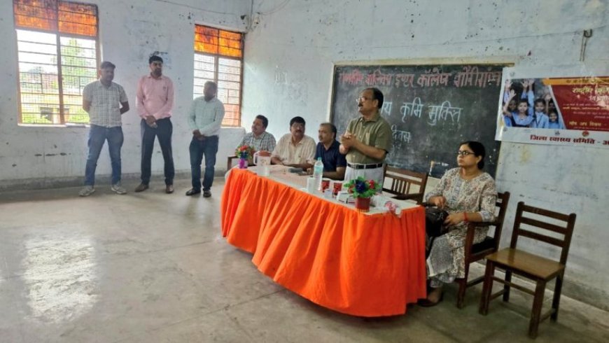 सीएमओ ने की छात्राओं को एल्बेंडाजोल गोली खिलाकर राष्ट्रीय कृमि मुक्ति दिवस कार्यक्रम की शुरुआत