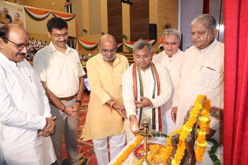 तिरंगा महोत्सव का हुआ भव्य आयोजन, आयोजित हुए सांस्कृतिक कार्यक्रम