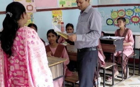 जिलाधिकारी ने कस्तूरबा गांधी आवासीय बालिका विद्यालय जाफ़रपुर का किया आकस्मिक निरीक्षण