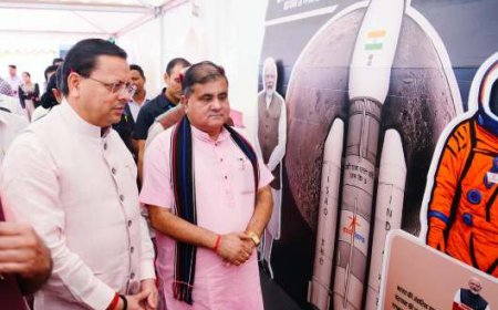 सीएम धामी ने सेवा पखवाड़ा के अंतर्गत प्रदर्शनी का किया शुभारंभ