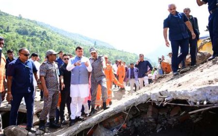 सीएम धामी ने चमोली जिले के आपदा प्रभावित क्षेत्रों का किया निरीक्षण