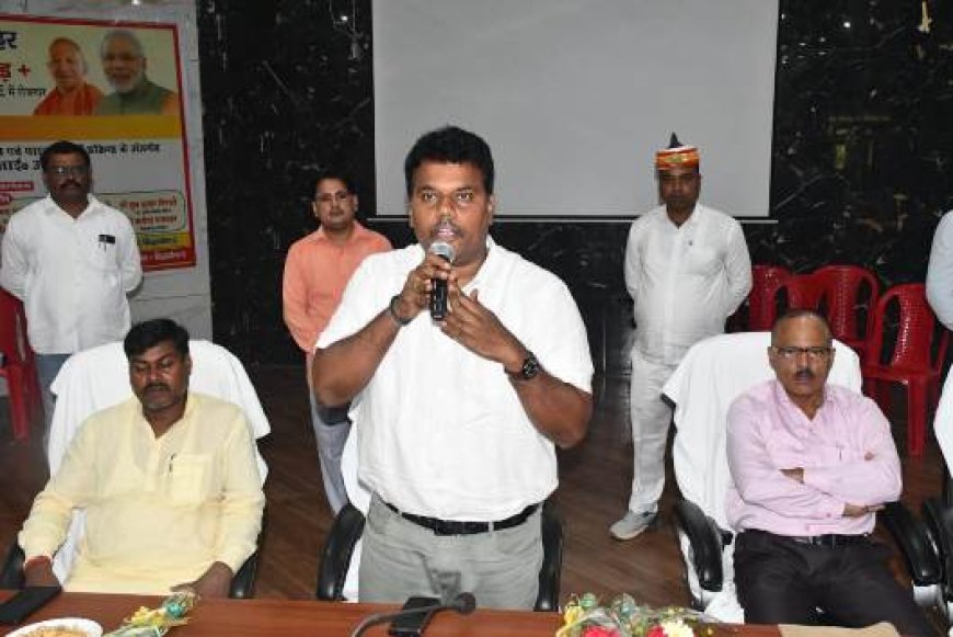 जनपद के 25 अनुदेशको को वितरित किये गये नियुक्ति पत्र