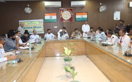 किसान दिवस पर जिलाधिकारी एवं वरिष्ठ पुलिस अधीक्षक ने कृषक बंधुओं के साथ किया विचार-विमर्श