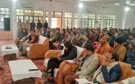 सत्यापन के बाद सही व्यक्तियों के नाम मतदाता सूची में शामिल किये जाये - अनुनय झा