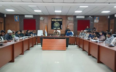 जिलाधिकारी ने की लखपति दीदी कार्यक्रम की समीक्षा