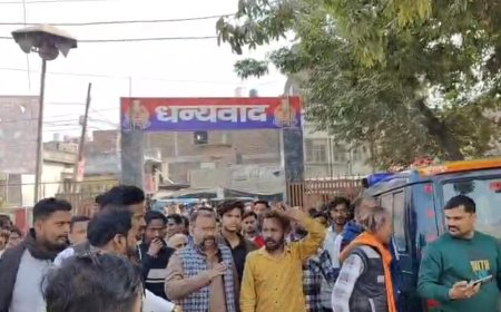 लव जिहाद के मामले को लेकर हिन्दू संगठनों ने नेशनल हाईवे किया जाम