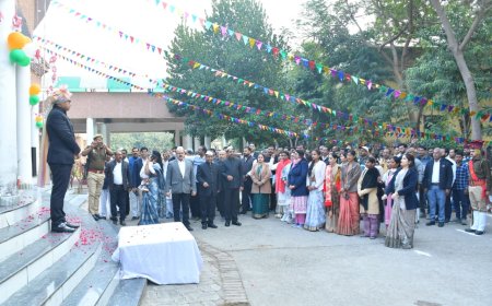 जनपद में हर्षाेल्लास एवं राष्ट्रभक्ति के वातावरण में मनाया गया 77वाँ गणतंत्र दिवस