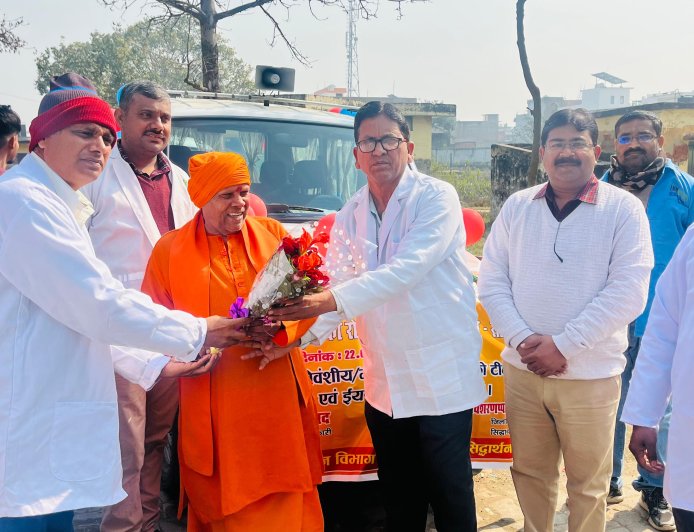 जिले में खुरपका मुंहपका रोग के टीकाकरण अभियान की हुई शुरूआत