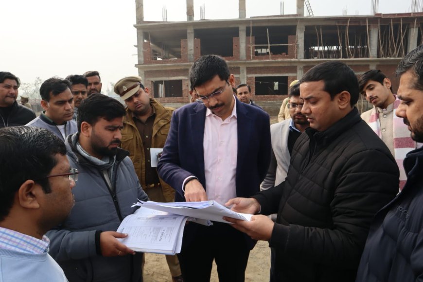 जिलाधिकारी ने सिद्धपीठ माँ शाकंभरी देवी धाम क्षेत्र में निर्माणाधीन पर्यटन विकास की विभिन्न परियोजनाओं का किया निरीक्षण
