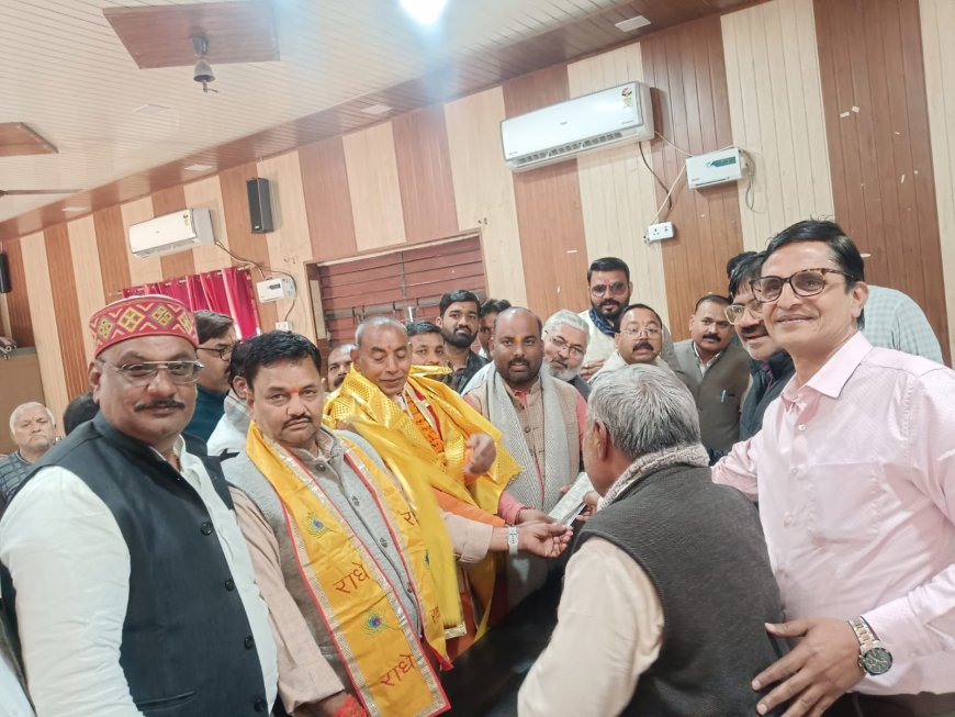 सहकारी ग्राम विकास बैंक के अध्यक्ष पद के लिए रामविलास श्रीवास ने किया नामांकन