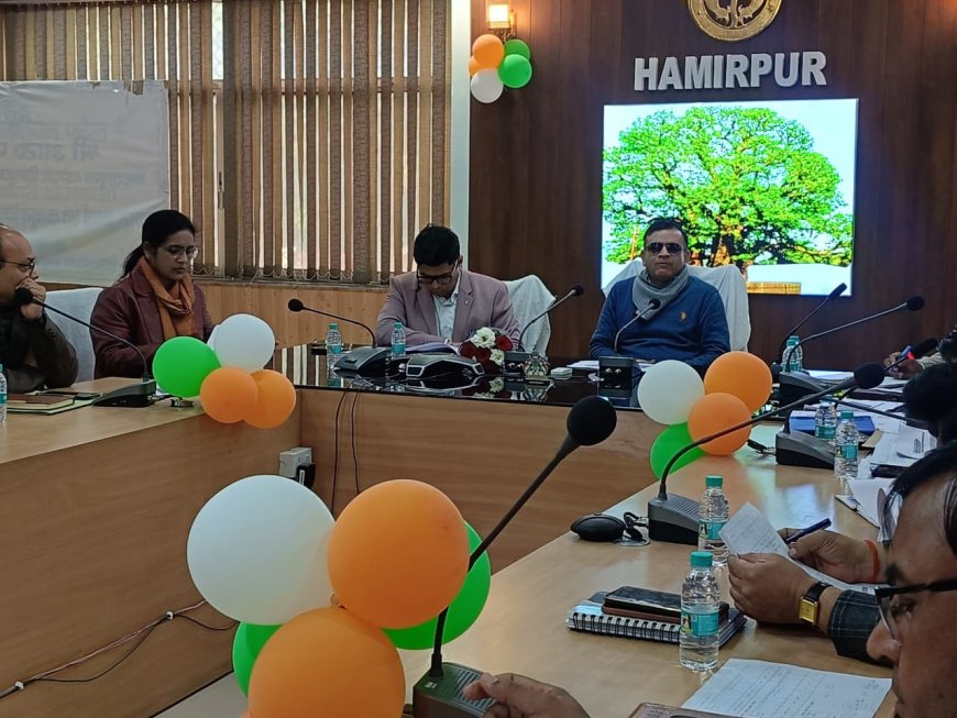 विशेष प्रागढ पुनरीक्षण संबंधी सभी राजनैतिक दलों बैठक कर एसआईआर की विस्तारपूर्वक जानकारी दी