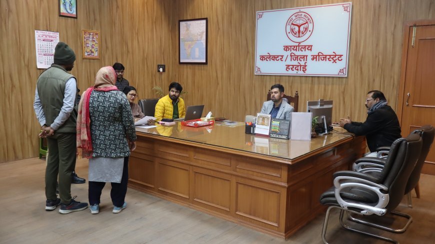 जन सुनवाई में जिलाधिकारी ने सुनी 77 शिकायतें