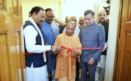 सीएम योगी ने किया उ0प्र0 विधान सभा में स्वास्थ्य शिविर का उद्घाटन