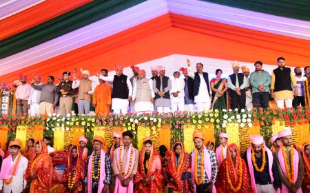 मुख्यमंत्री सामूहिक विवाह योजना के अन्तर्गत जनपद में सामूहिक विवाह कार्यक्रम का हुआ आयोजन