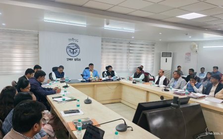 डीएम की अध्यक्षता में कर-करेत्तर एवं राजस्व वूसली की बैठक सम्पन्न