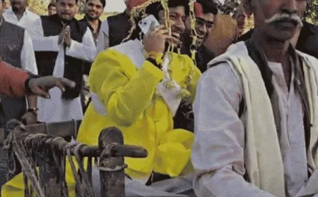 बैलगाड़ियों की बारात बनी आकर्षण, 30 साल बाद जीवित हुई परंपरा