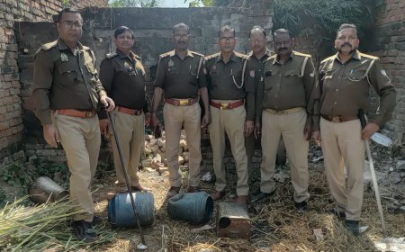 आबकारी विभाग ने की छापेमारी, 78 लीटर कच्ची शराब बरामद