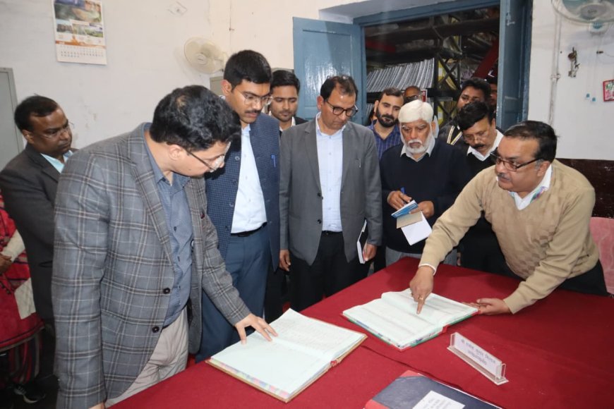 मंडलायुक्त द्वारा कलेक्ट्रेट, तहसील सदर एवं विकासखंड बलियाखेड़ी का किया गया निरीक्षण