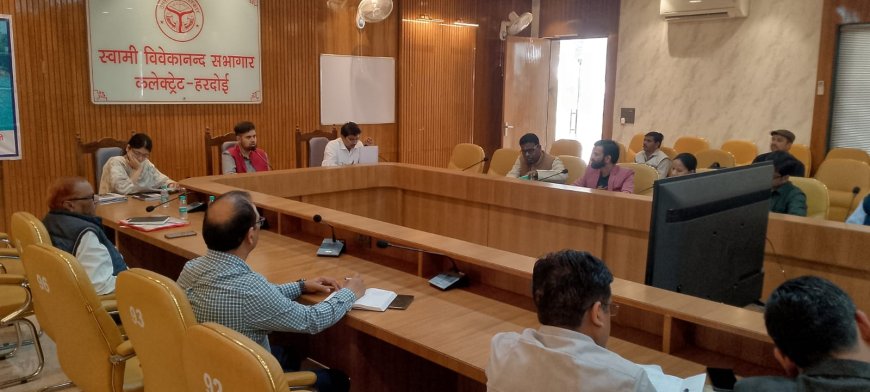 कराये गये वृक्षारोपण की फोटोयुक्त आख्या प्रेषित करें - अनुनय झा