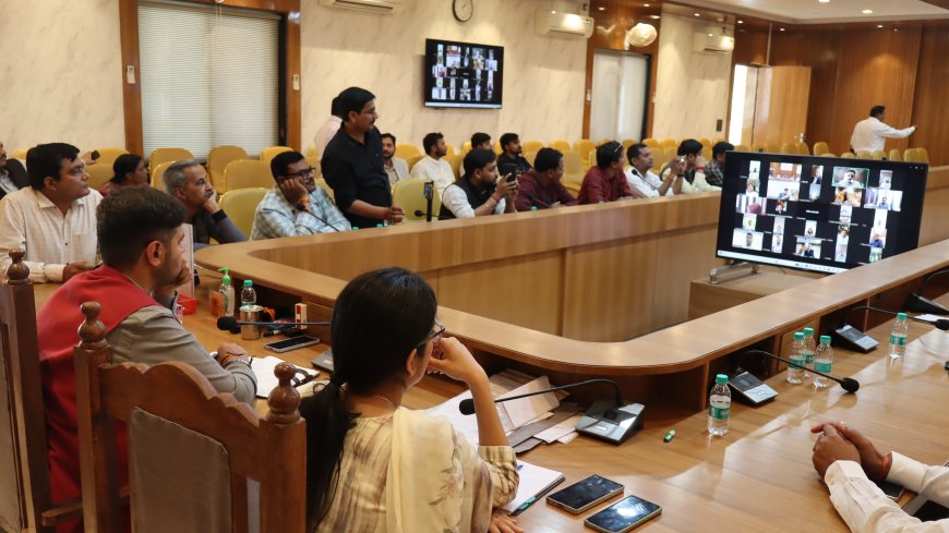 जनपद में हुआ संवाद सेतु का भव्य शुभारम्भ