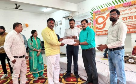 अमेठी में “नवनिर्माण के नौ वर्ष” मेले में योजनाओं की दी जा रही जानकारी, उत्कृष्ट फार्मस्टे व शिक्षक सम्मानित