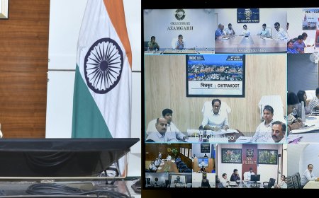 मुख्य सचिव ने प्रदेश के सभी मण्डलायुक्तों एवं जिलाधिकारियों के साथ साप्ताहिक समीक्षा बैठक कर दिए महत्वपूर्ण दिशा-निर्देश