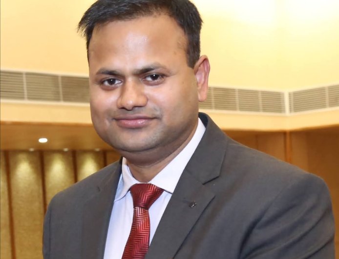 जिलाधिकारी ने दी जनपदवासियों को होली की शुभकामनाएं