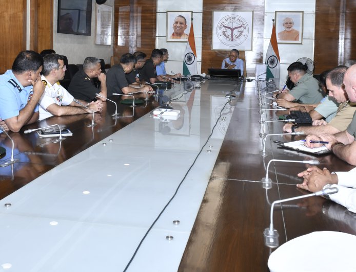 मुख्य सचिव से राष्ट्रीय रक्षा महाविद्यालय के प्रशिक्षु अधिकारियों ने की शिष्टाचार भेंट