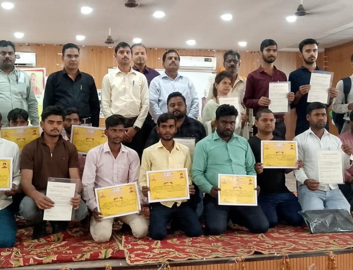 रोजगार मेलों में बेरोजगार युवक-युवतियां में भाग लेकर प्राप्त करें रोजगार - रामबीर सिंह