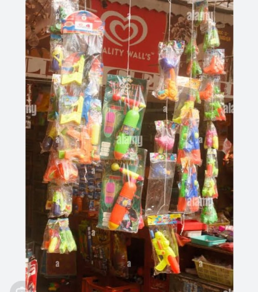 होली पर पिचकारी के रूप में आए हथियार, बरसाएंगे रंग