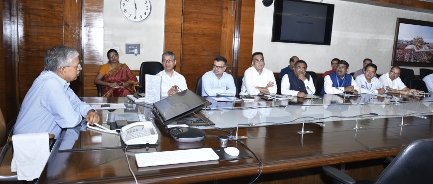 मुख्य सचिव की अध्यक्षता में नाबार्ड के आरआईडीएफ से वित्त पोषित परियोजनाओं से संबंधित वित्तीय वर्ष 2025-26 की हाई पावर कमेटी की पंचम समीक्षा बैठक सम्पन्न