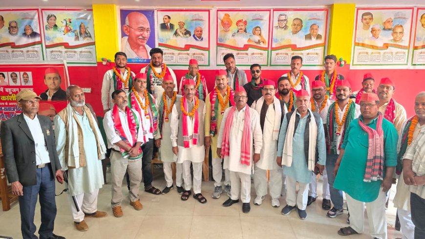 सपा जिलाध्यक्ष की अध्यक्षता में लोगों ने ग्रहण की सदस्यता