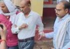 रिटायर्ड फौजी से रिश्वत मांगने वाला चकबंदी न्यायालय का पेशकार गिरफ्तार