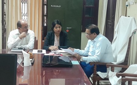 नोडल अधिकारी राष्ट्रीय लोक अदालत ने बैंक प्रतिनिधियों के साथ की बैठक