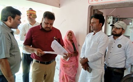 ग्राम पंचायत तुलसीपुर में फार्मर रजिस्ट्री कैंप का डीएम ने किया निरीक्षण