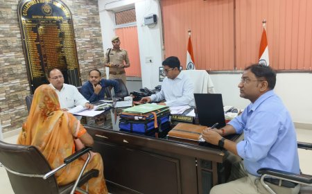 जिलाधिकारी ने की जनसुनवाई, शिकायतों के त्वरित एवं गुणवत्तापूर्ण निस्तारण के दिए निर्देश