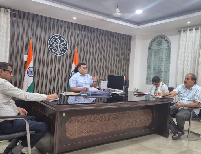 हर घर तक पाइप्ड गैस पहुंचाने की तैयारी तेज, डीएम ने दिए प्रभावी निर्देश