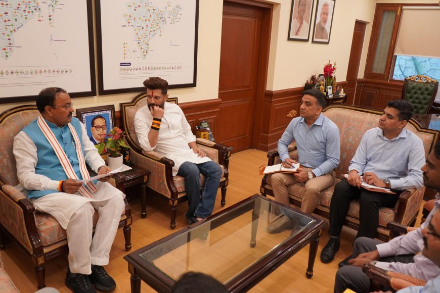 केंद्रीय मंत्री चिराग पासवान से मिले उत्तर प्रदेश के उपमुख्यमंत्री केशव प्रसाद मौर्य, यूपी को वन ट्रिलियन इकोनामी बनाने पर हुई चर्चा