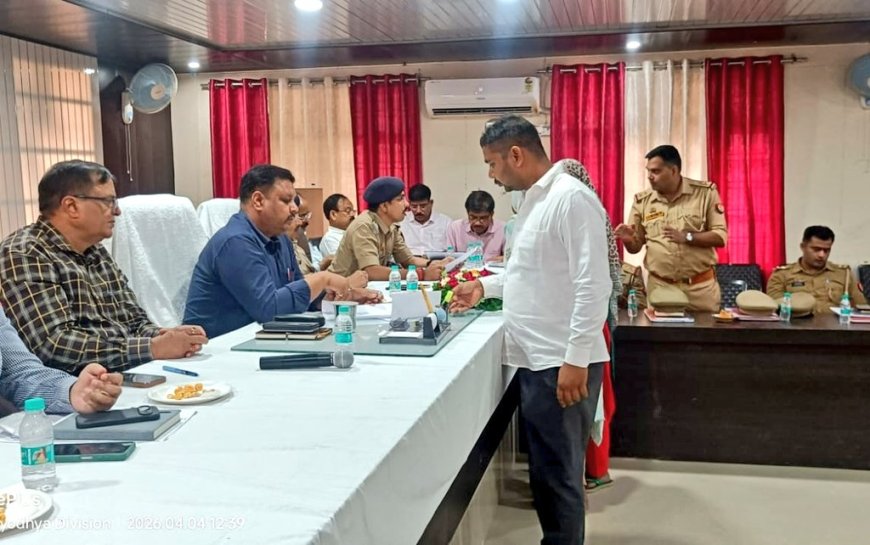 जिलाधिकारी की अध्यक्षता में तहसील तिलोई में आयोजित हुआ संपूर्ण समाधान दिवस।