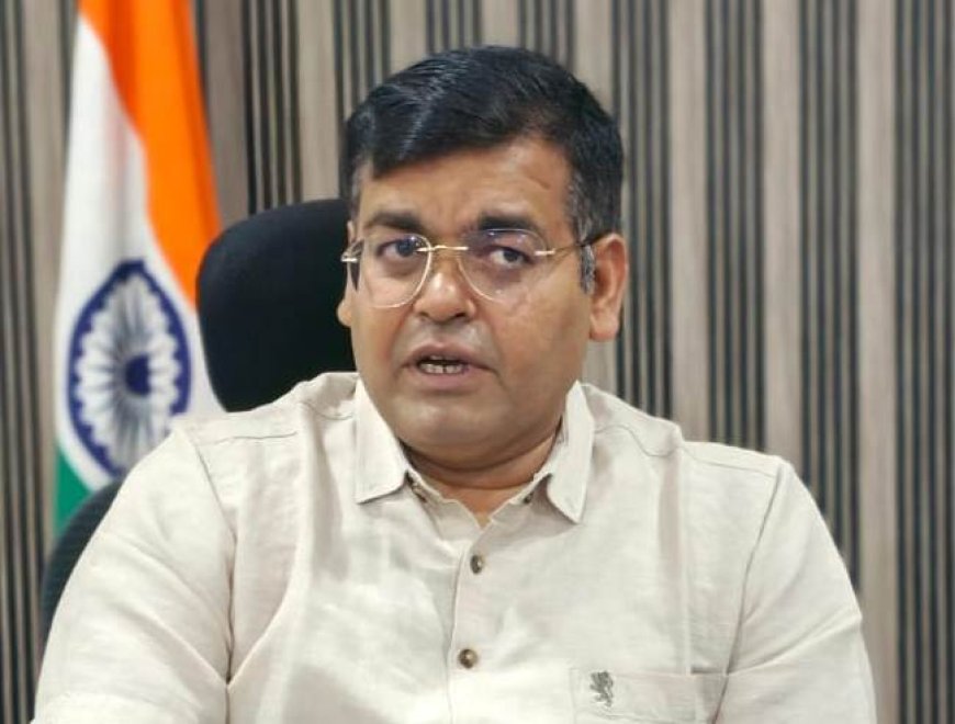 डीएम संजीव रंजन ने दिए निर्देश, 15 अप्रैल तक कैंप लगाकर शत-प्रतिशत किसानों के बनाए जाएं पहचान पत्र