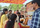 तीसरे बड़े मंगल पर बैंक कर्मियों ने किया श्रद्धालुओं का स्वागत, दिनभर चला भंडारा