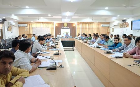 स्वास्थ्य सेवाओं को बेहतर बनाने हेतु जिला स्वास्थ्य समिति की बैठक सम्पन्न