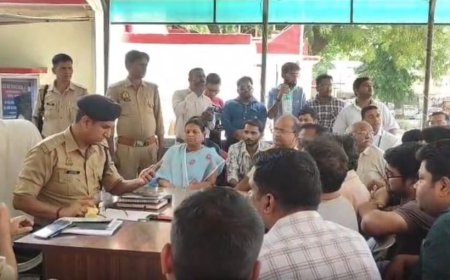 जिला अस्पताल में युवक की मौत के बाद बवाल, डॉक्टरों से मारपीट