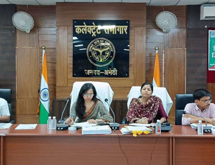 मुख्य विकास अधिकारी की अध्यक्षता में विकास कार्यों व निर्माण कार्यों (सीएम डैशबोर्ड) की मासिक समीक्षा बैठक हुई आयोजित