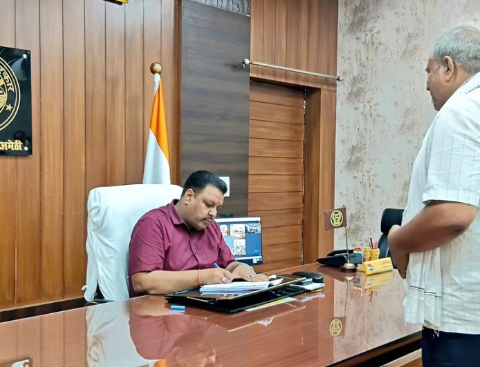 जनसुनवाई में जिलाधिकारी ने सुनीं शिकायतें, समयबद्ध व गुणवत्तापूर्ण निस्तारण के दिए निर्देश