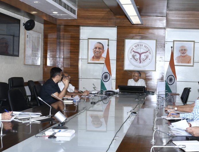 मुख्य सचिव के समक्ष पंचायतीराज विभाग की 5 वर्षों की उपलब्धियों का प्रस्तुतिकरण