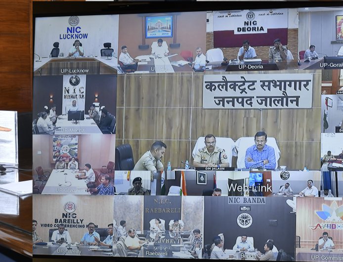 मुख्य सचिव ने वीडियो कॉन्फ्रेंसिंग के माध्यम से जनगणना कार्य की प्रगति तथा टीजीटी लिखित परीक्षा की तैयारियों की समीक्षा कर दिए महत्वपूर्ण दिशा-निर्देश